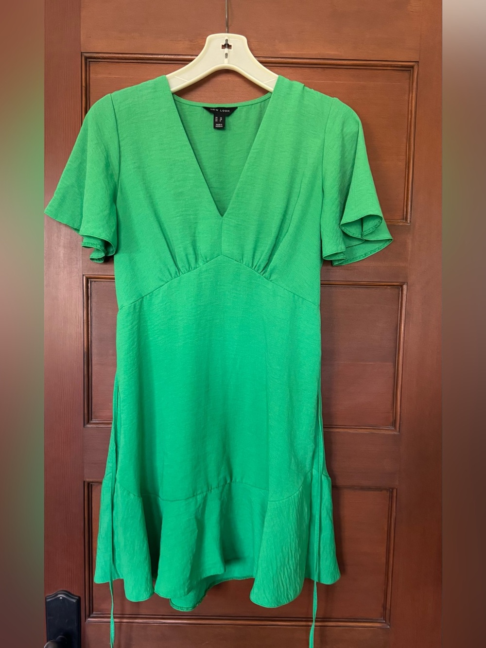 New Look green mini dress with ruffle sleeves in a UK 10  US 6